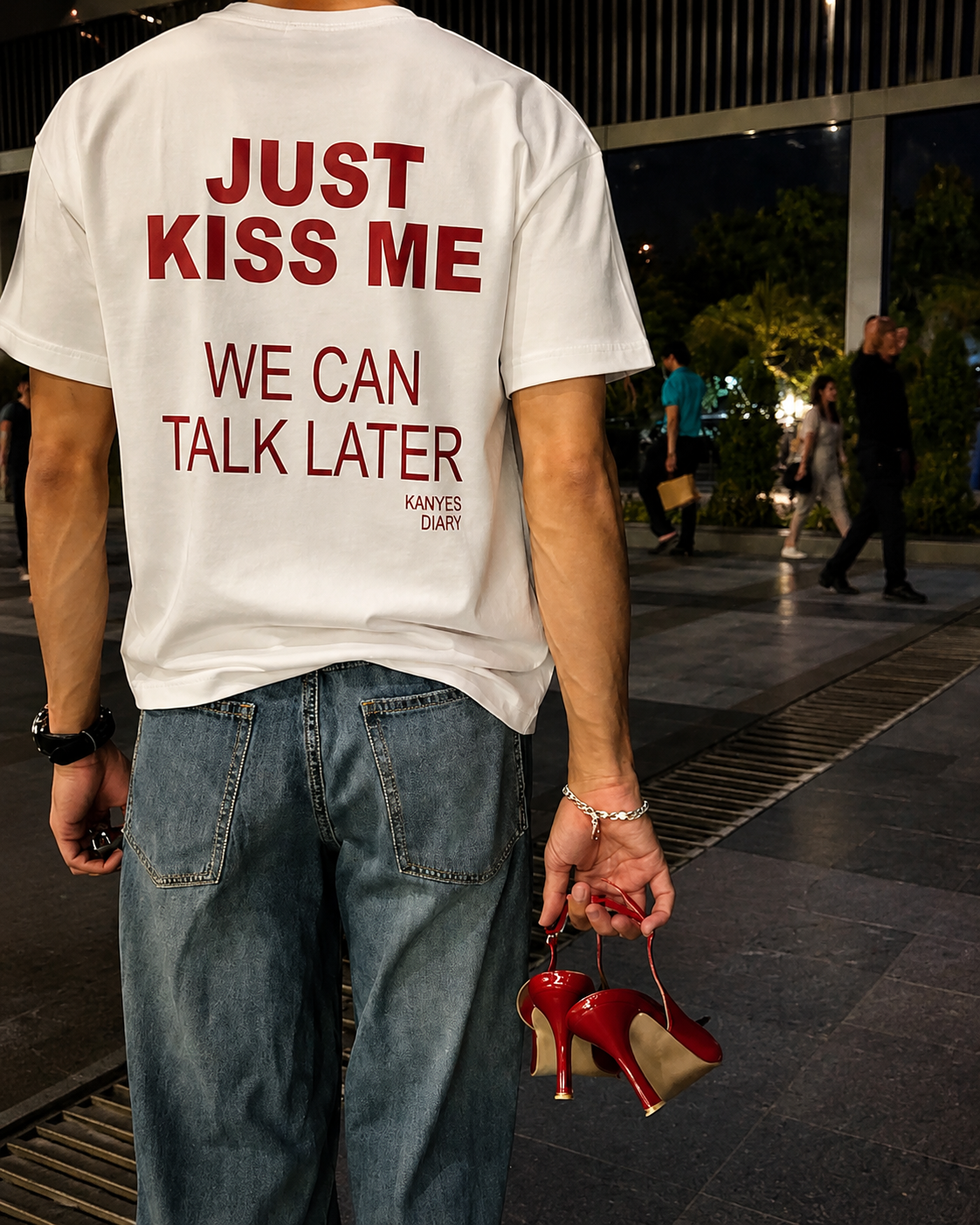 Just Kiss Me T-Shirt – Funny Romantic Back Print Graphic Tee
